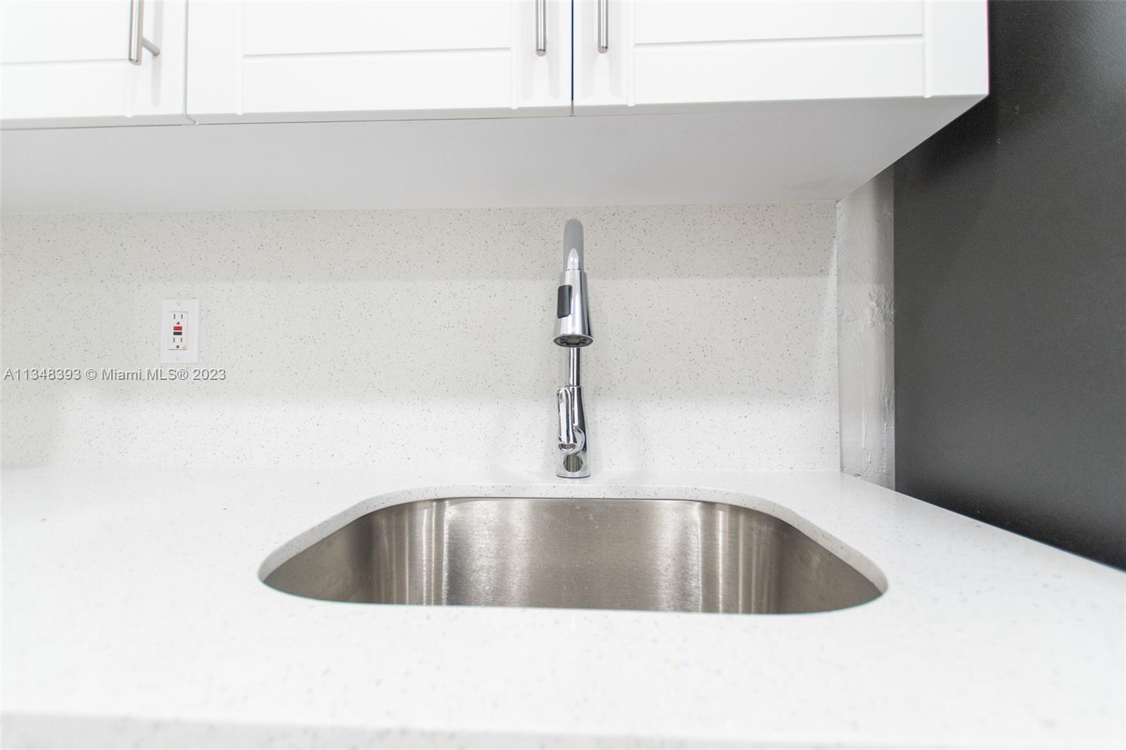 INGLEWOOD GARDENS - Residential Lease