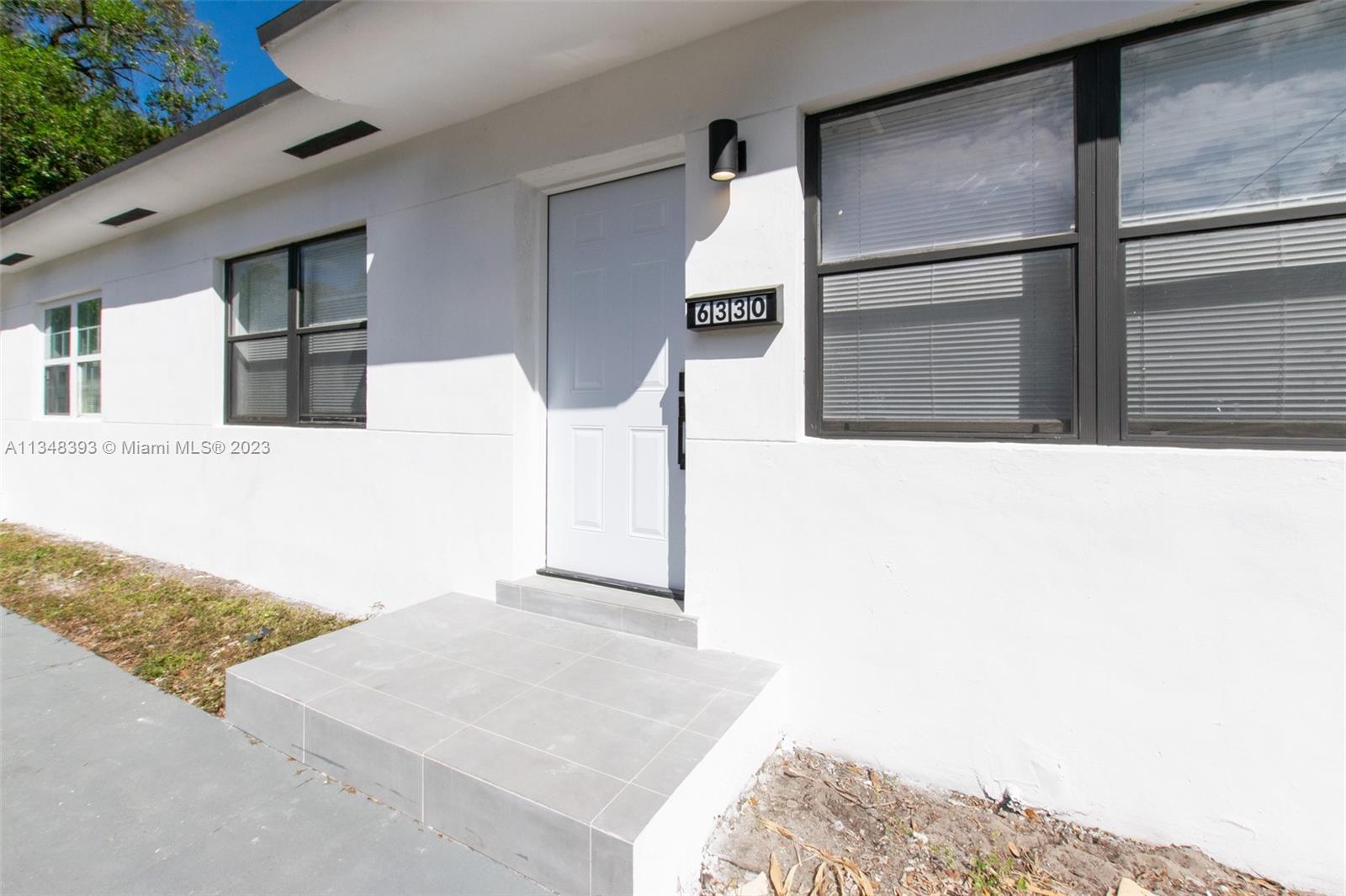 INGLEWOOD GARDENS - Residential Lease