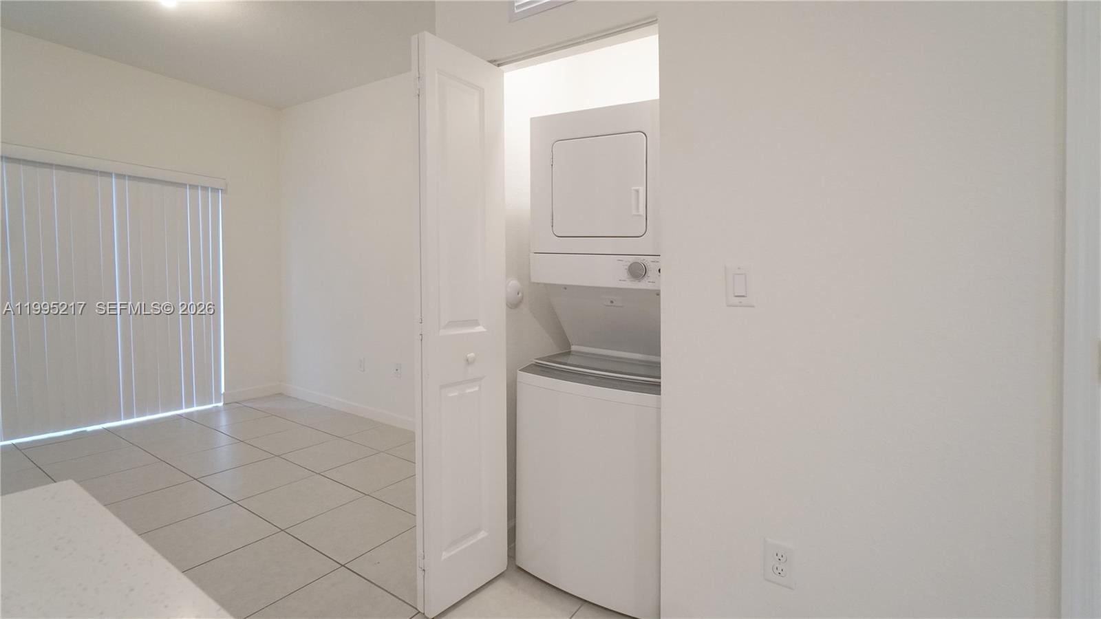 SILVER PALM RESIDENTIAL H - Residential