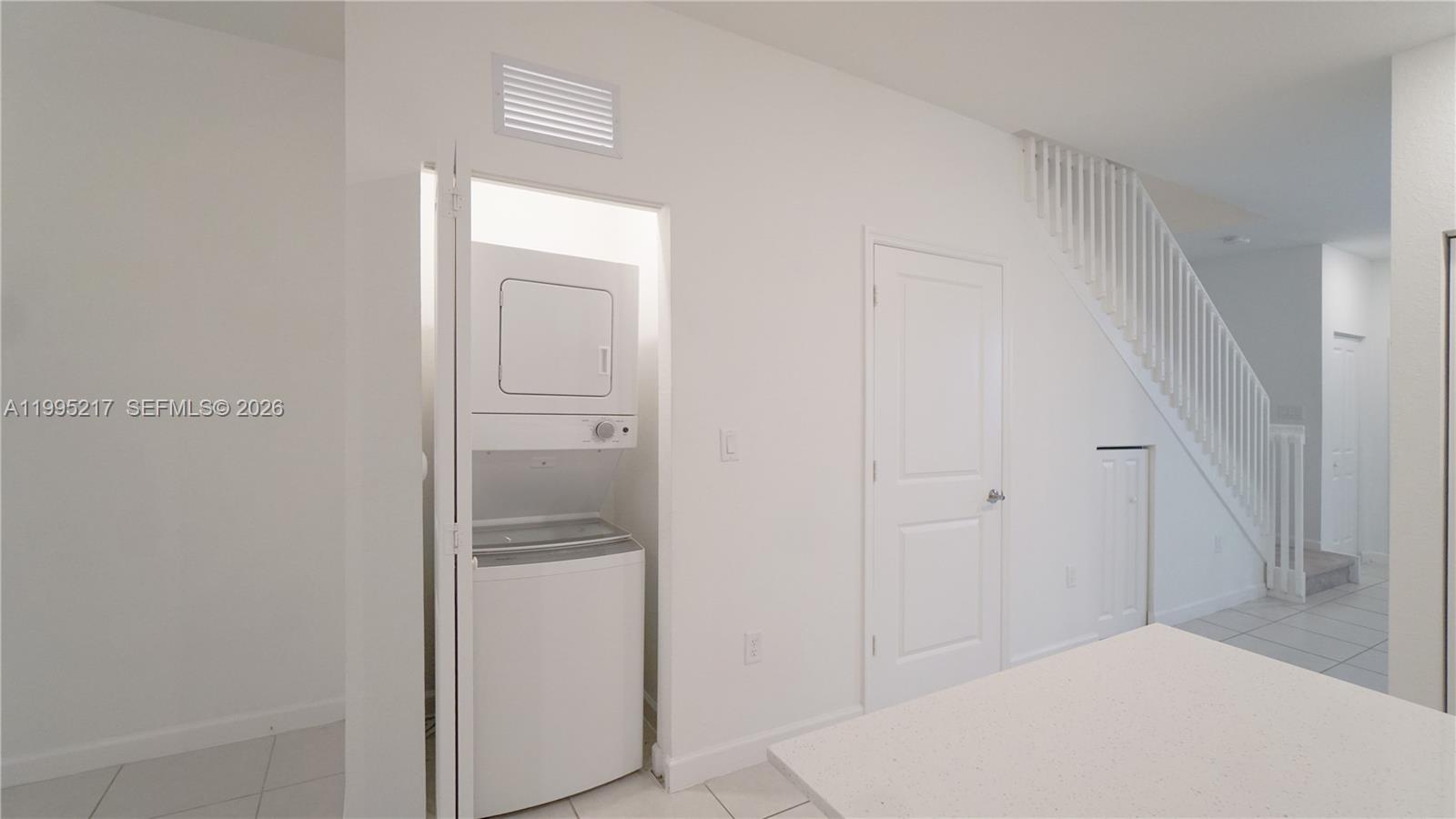 SILVER PALM RESIDENTIAL H - Residential