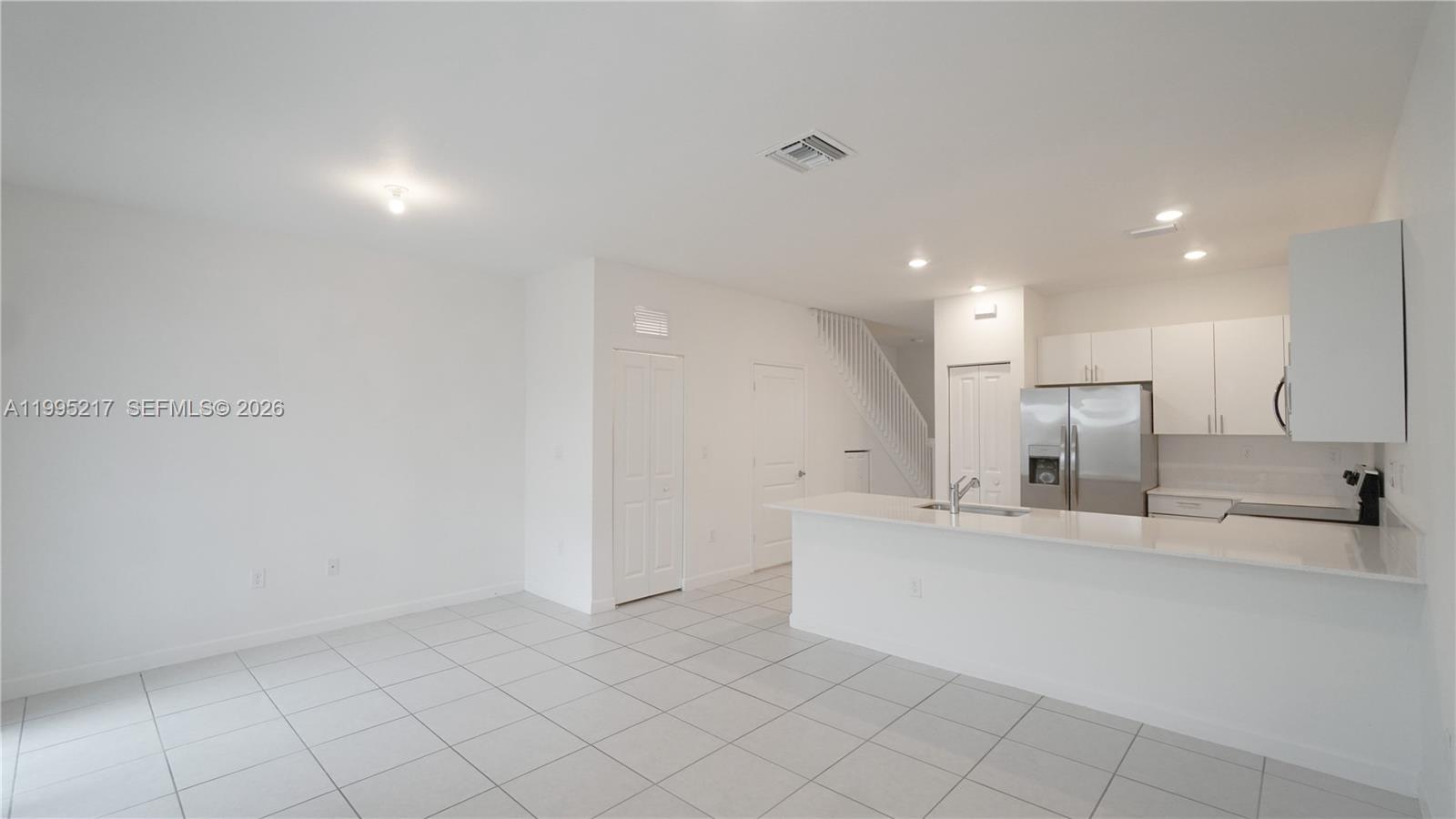 SILVER PALM RESIDENTIAL H - Residential
