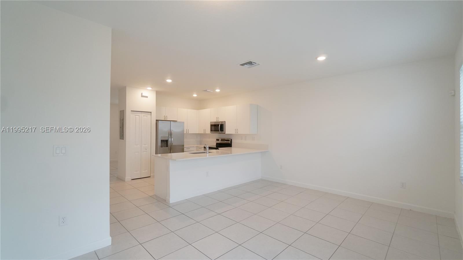 SILVER PALM RESIDENTIAL H - Residential