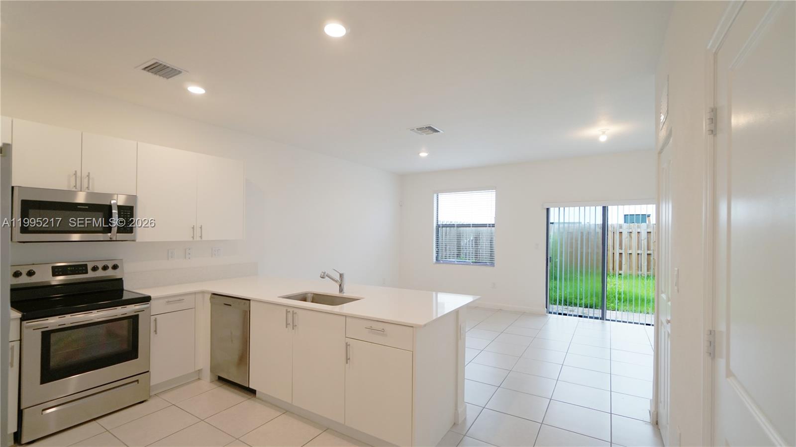 SILVER PALM RESIDENTIAL H - Residential