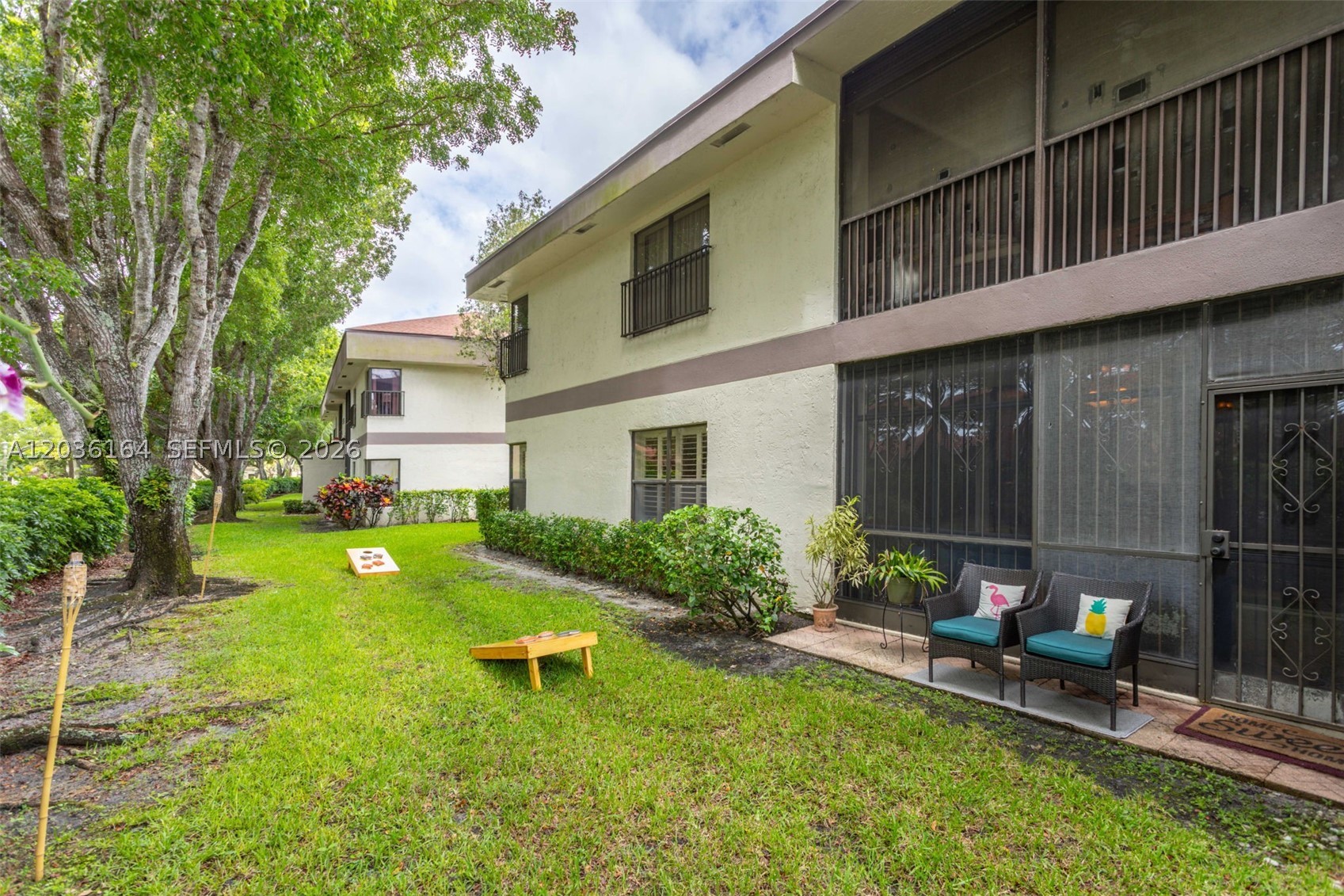 4644 N Carambola Cir N 2725