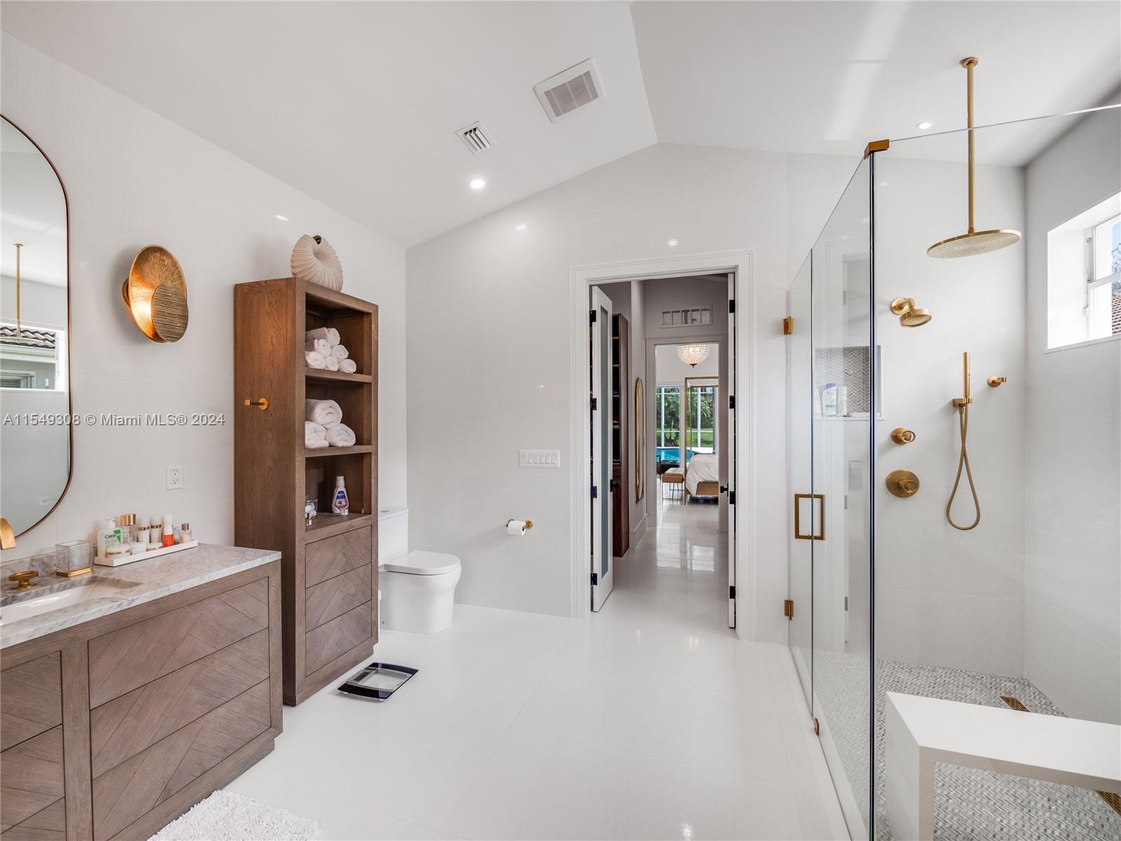 ISLAND - Residential Lease