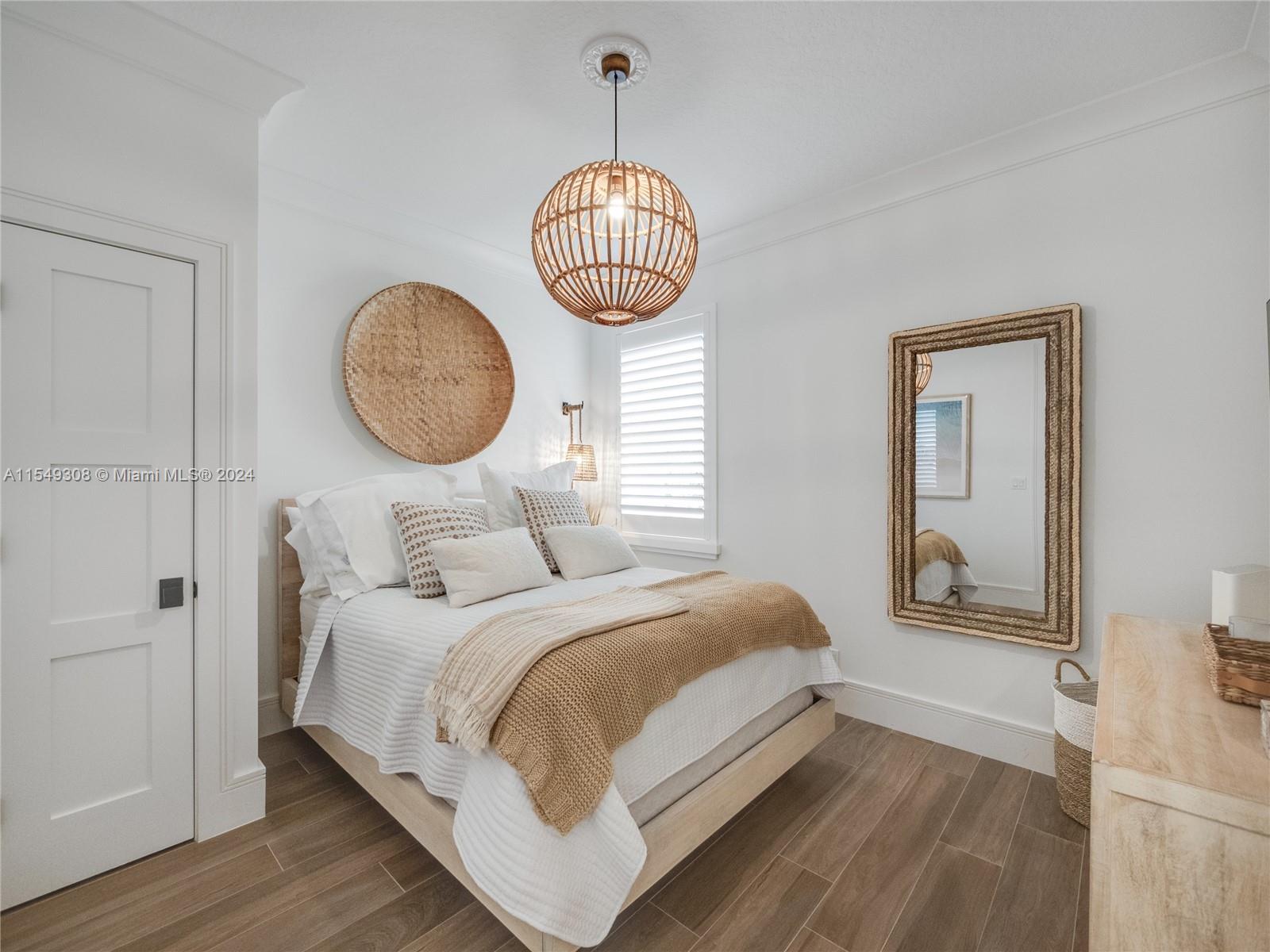 ISLAND - Residential Lease
