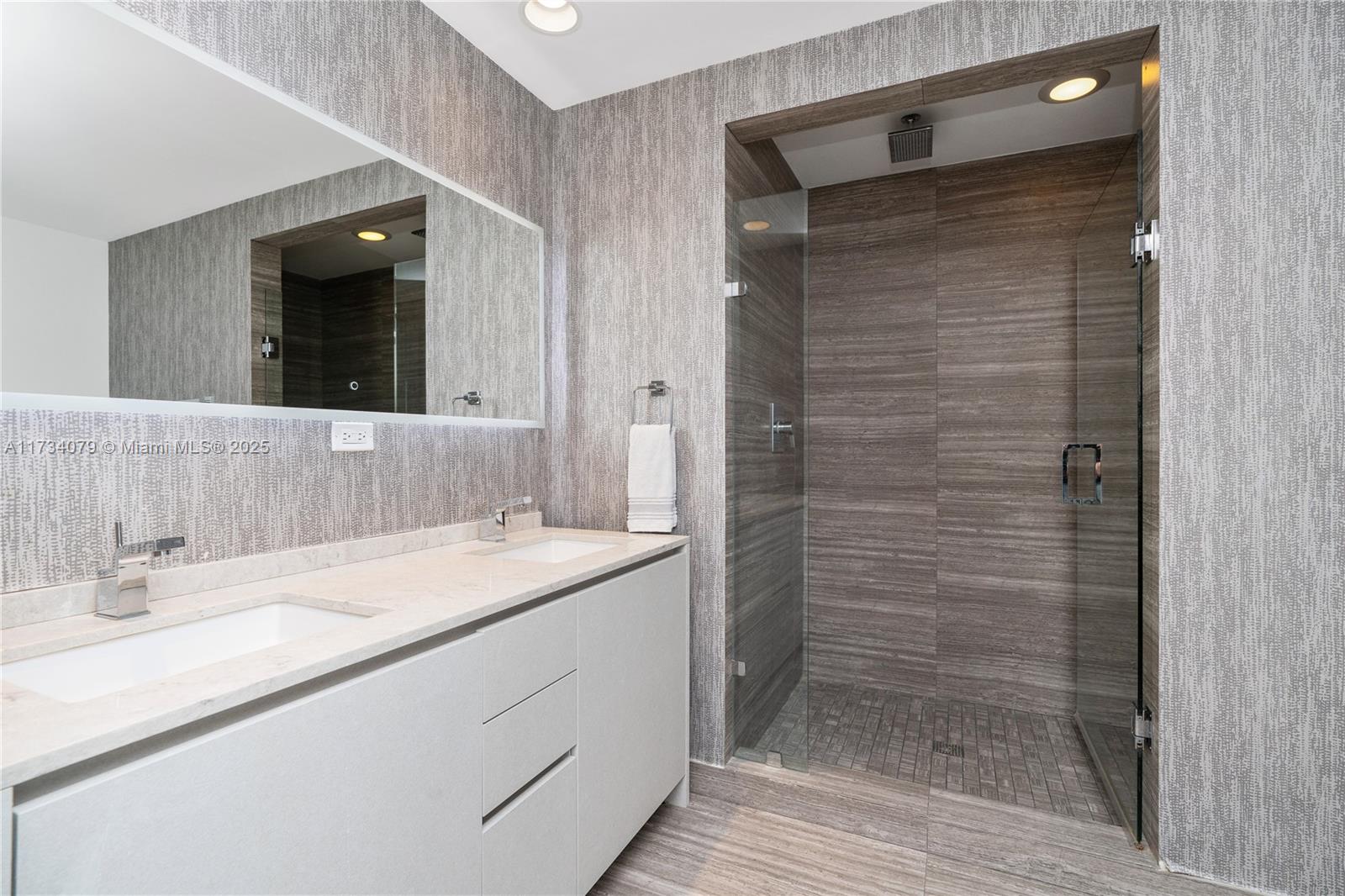 1010 BRICKELL CONDO - Residential