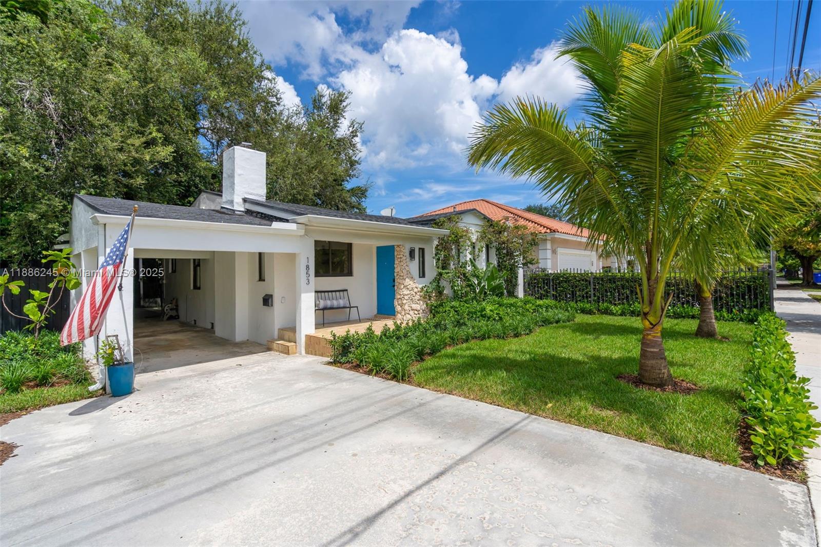 1853 SW 24th Ter