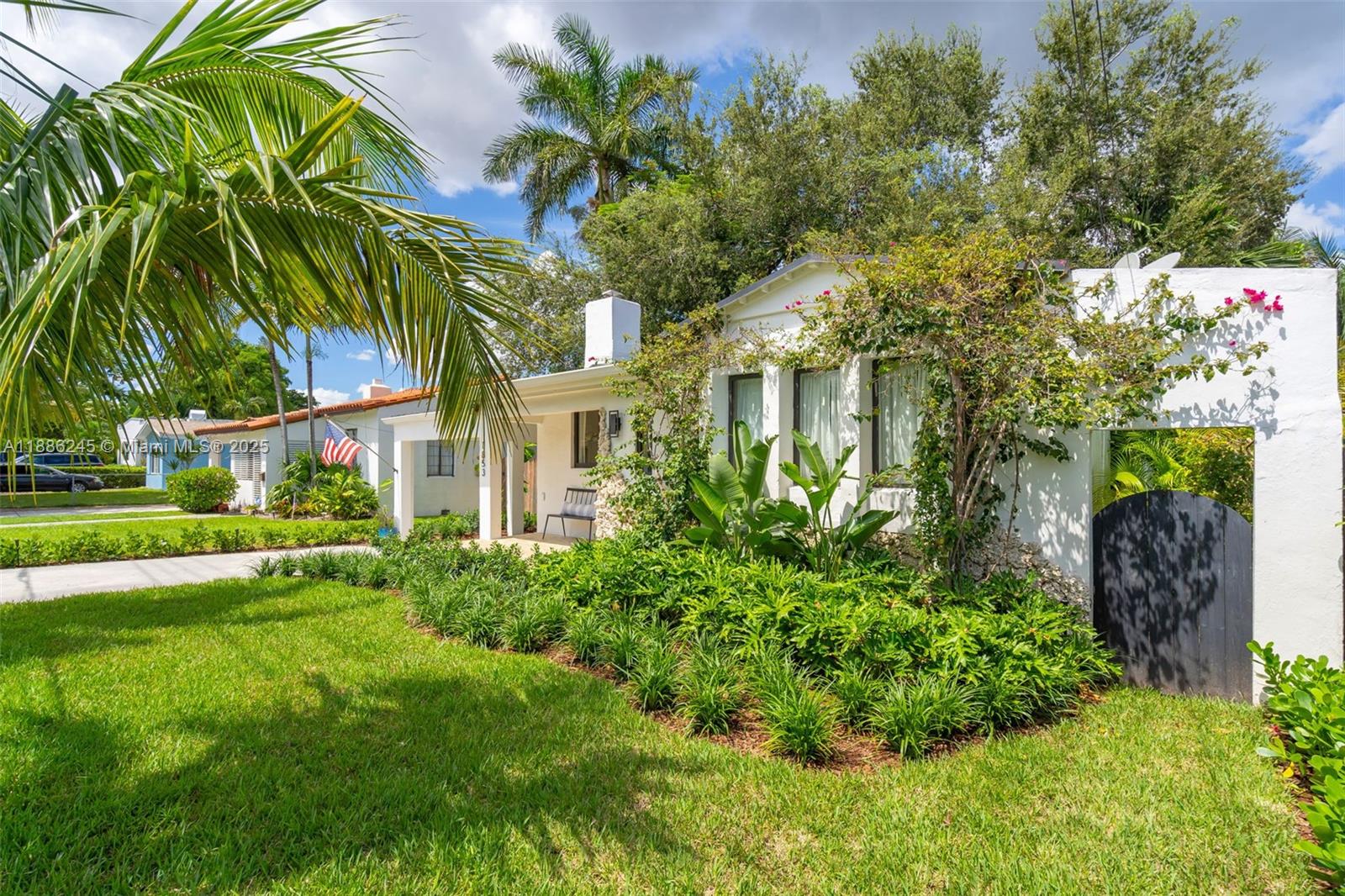 1853 SW 24th Ter