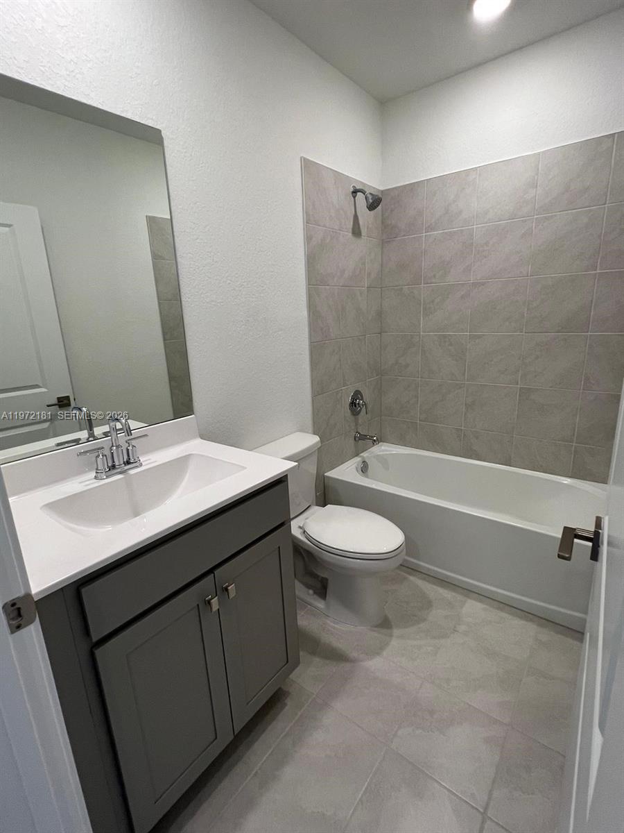 CEDAR AT KEYS GATE - Residential