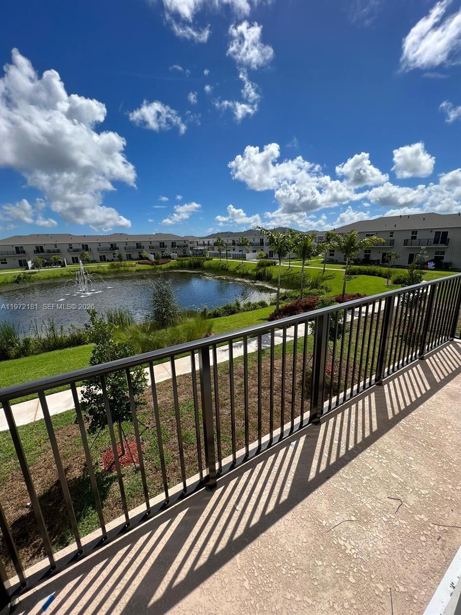 CEDAR AT KEYS GATE - Residential