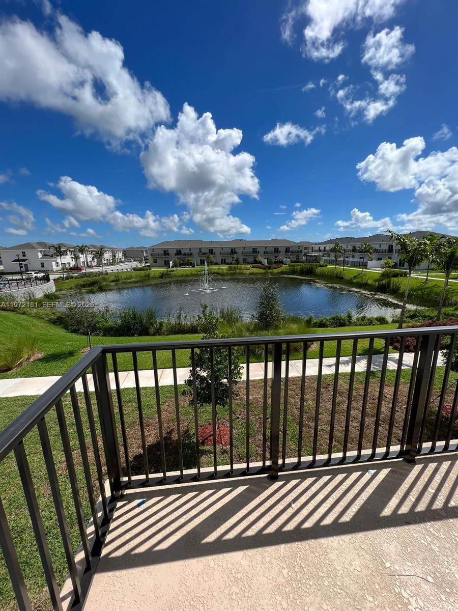 CEDAR AT KEYS GATE - Residential