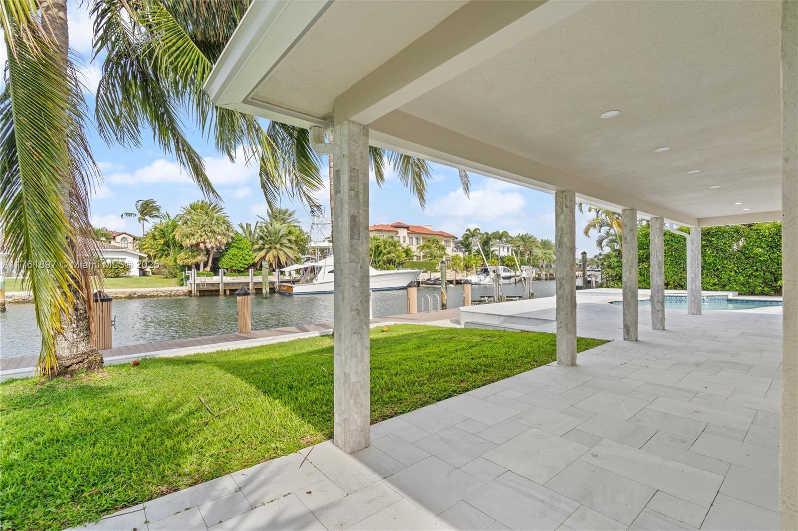 LIGHTHOUSE POINT 3RD SEC - Residential
