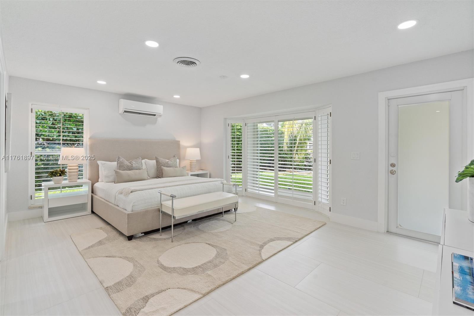 LIGHTHOUSE POINT 3RD SEC - Residential