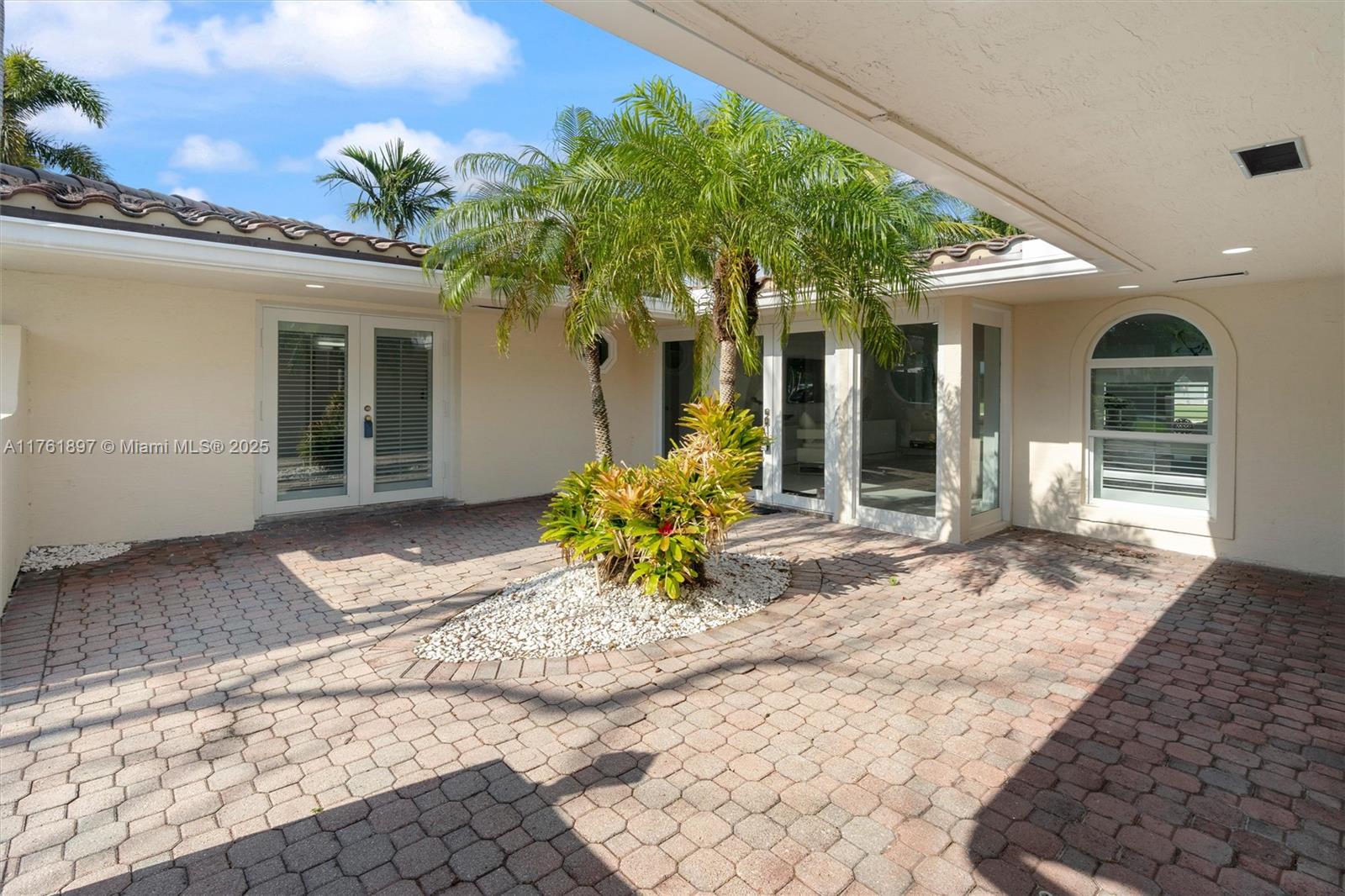 LIGHTHOUSE POINT 3RD SEC - Residential