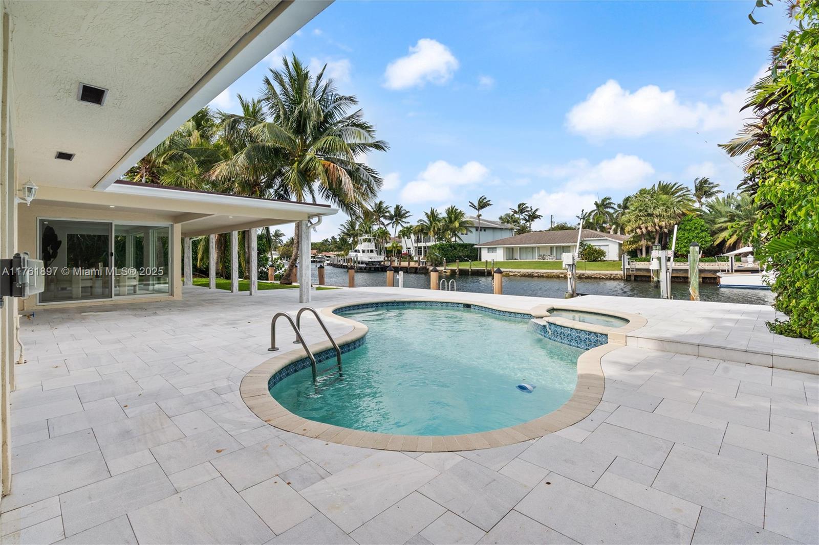 LIGHTHOUSE POINT 3RD SEC - Residential