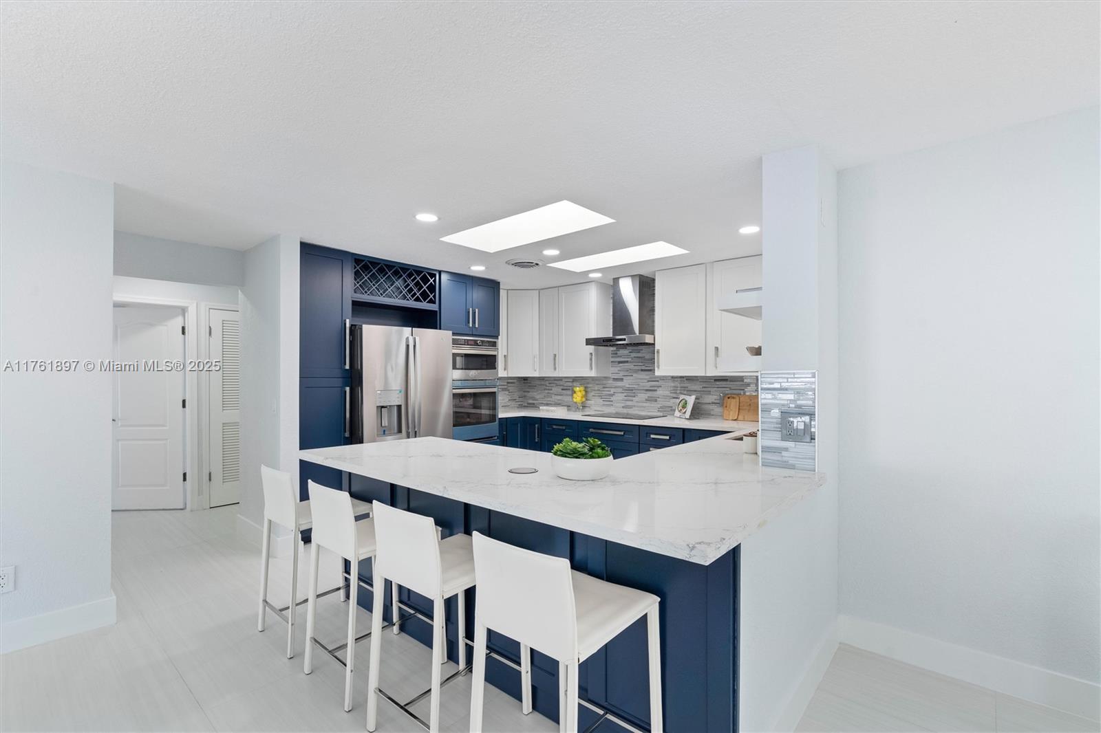 LIGHTHOUSE POINT 3RD SEC - Residential