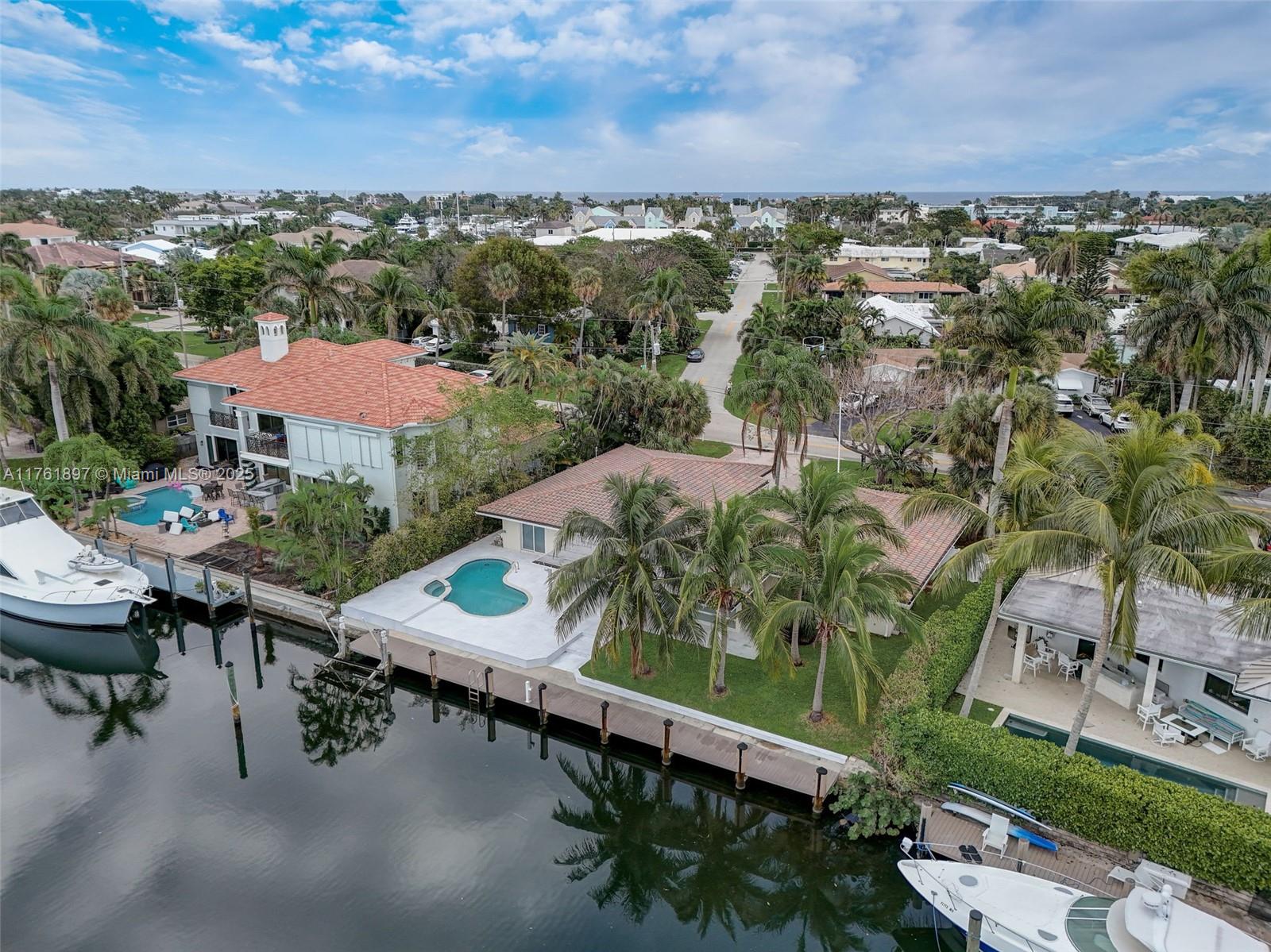 LIGHTHOUSE POINT 3RD SEC - Residential