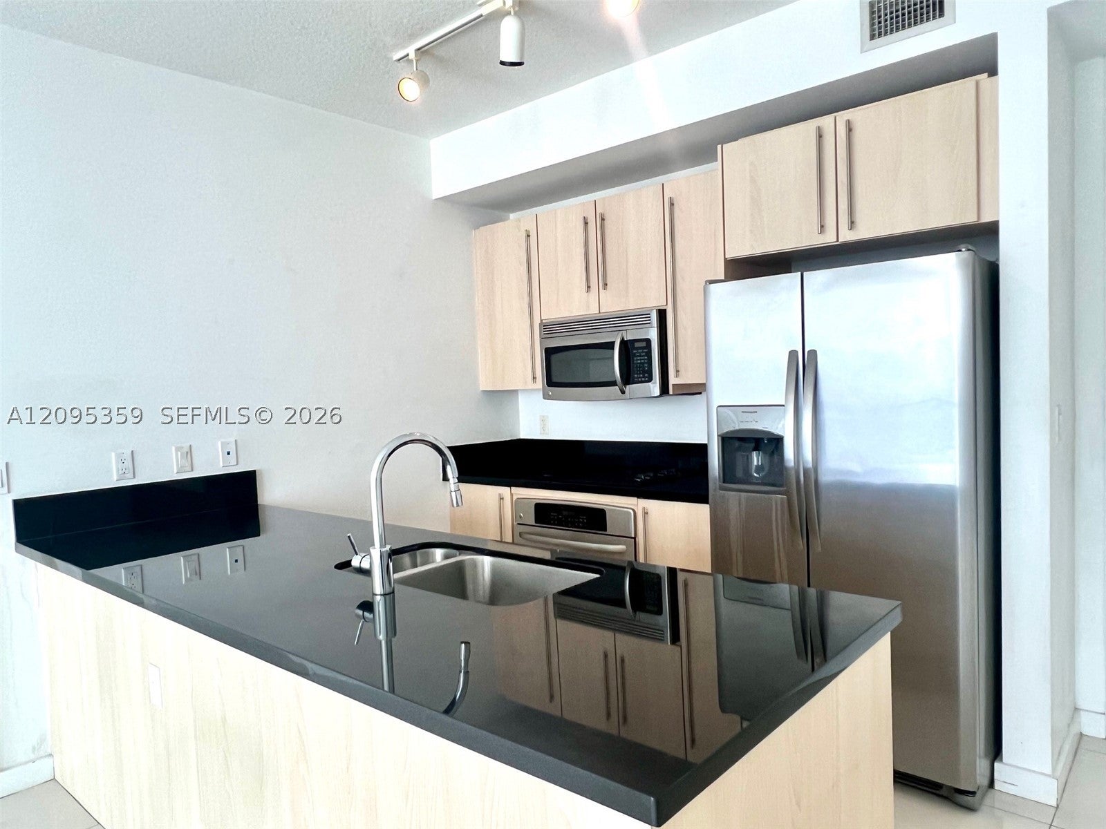 1111 SW 1st Ave 2623