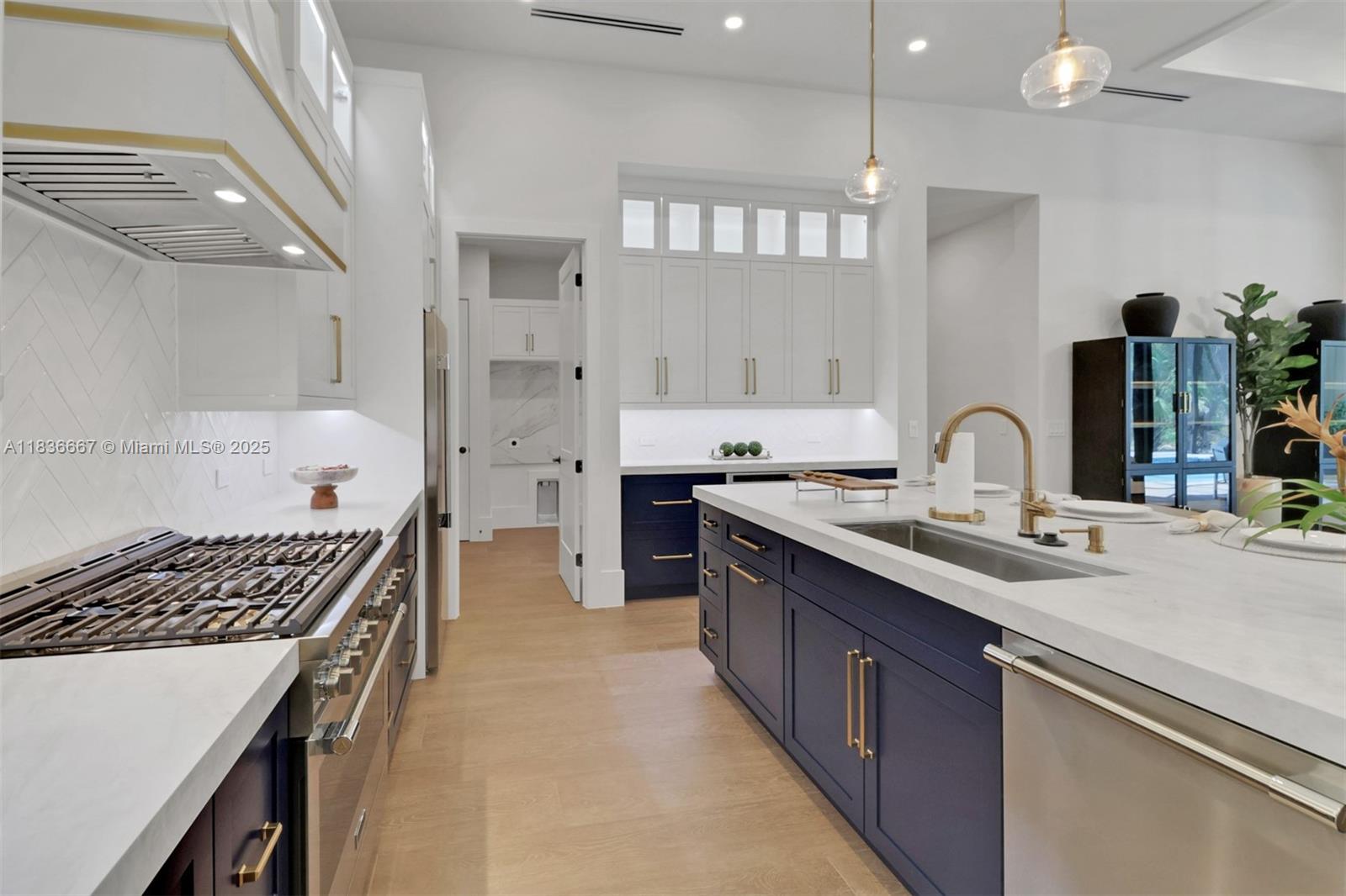 Golden Gate Estates - Residential