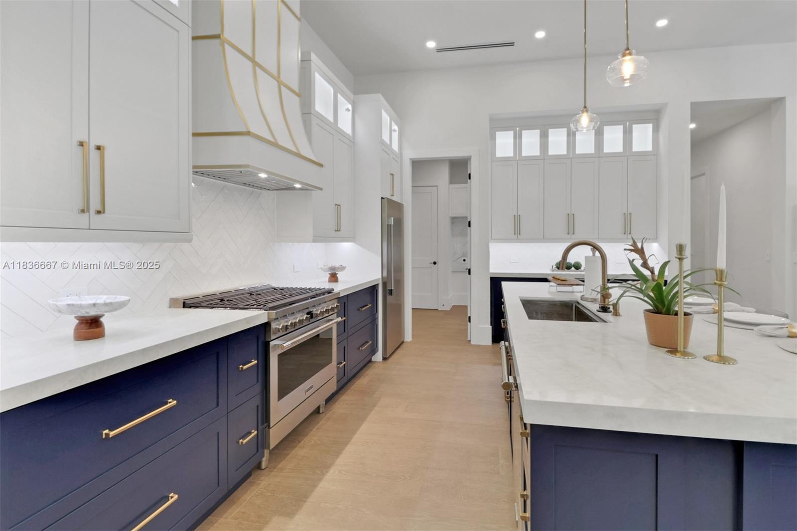 Golden Gate Estates - Residential