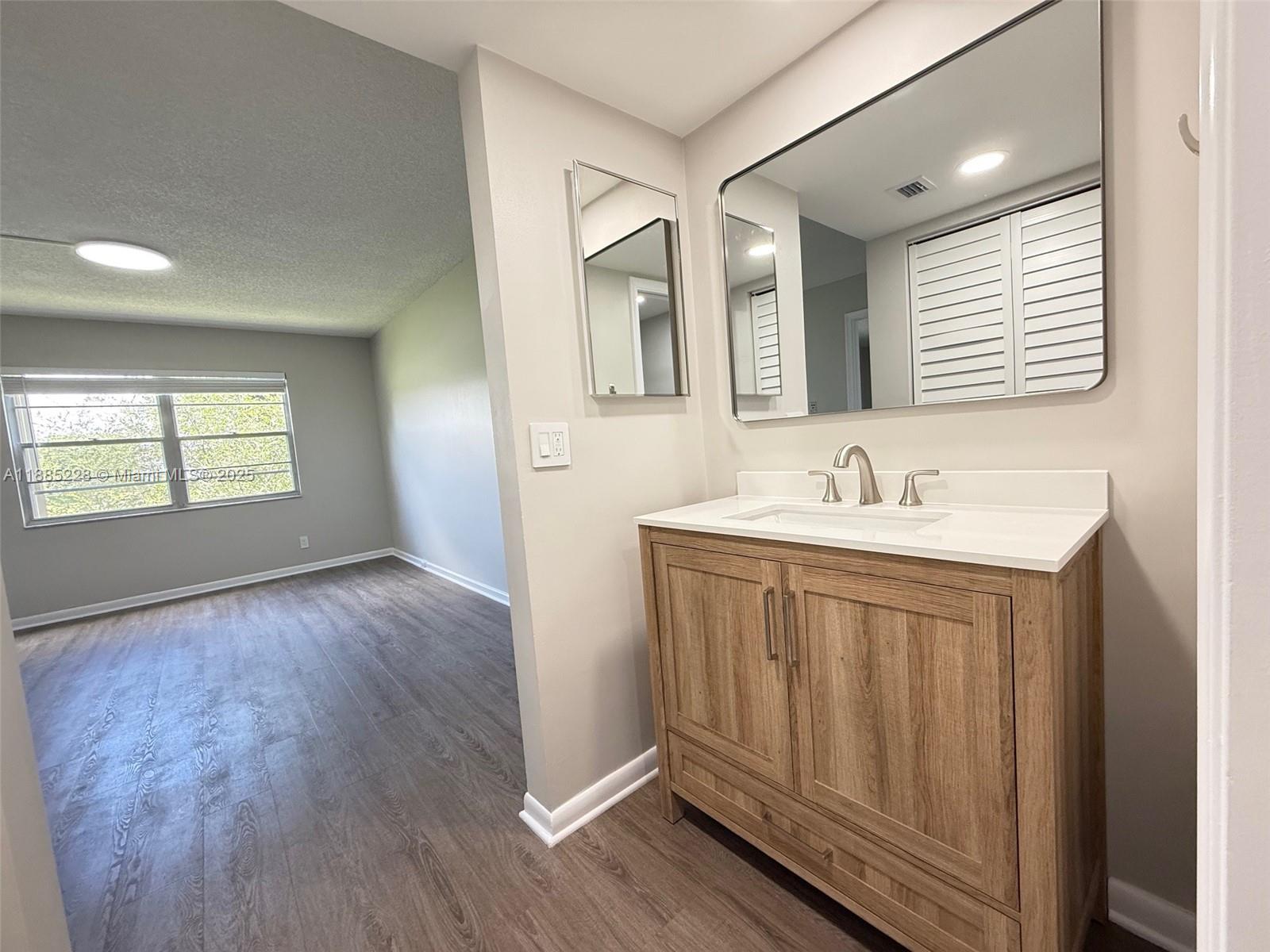 BUCKINGHAM AT CENTURY VIL - Residential Lease