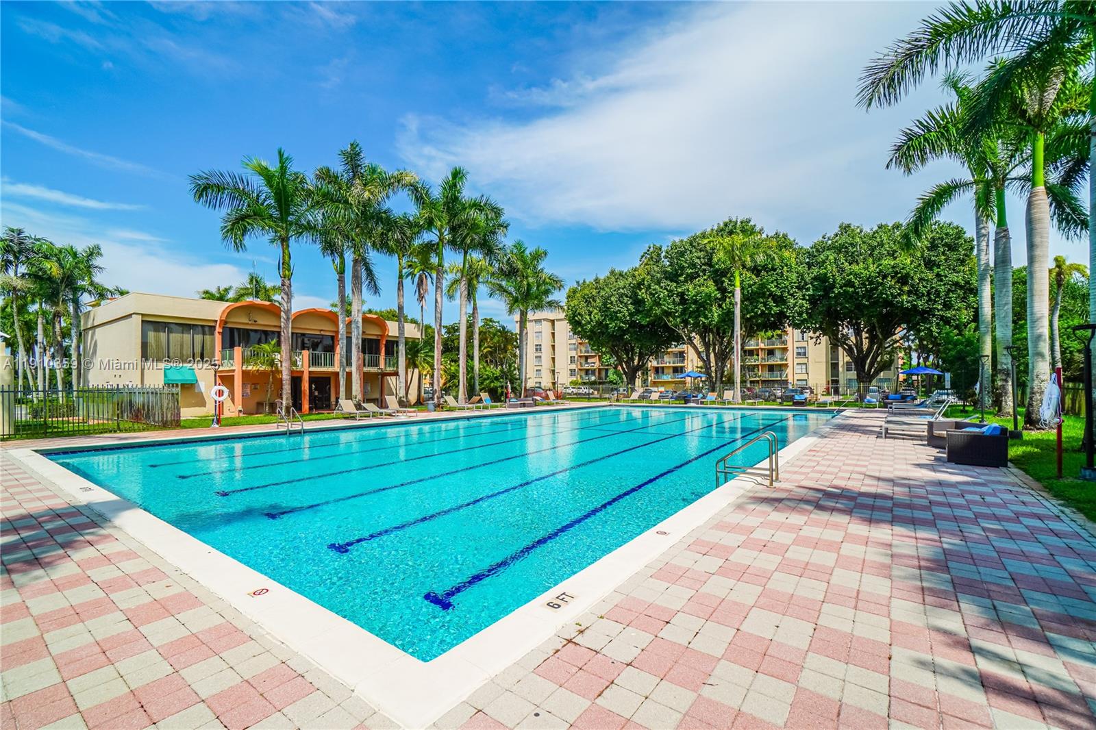 THE FOUNTAINS AT FONTAINE - Residential