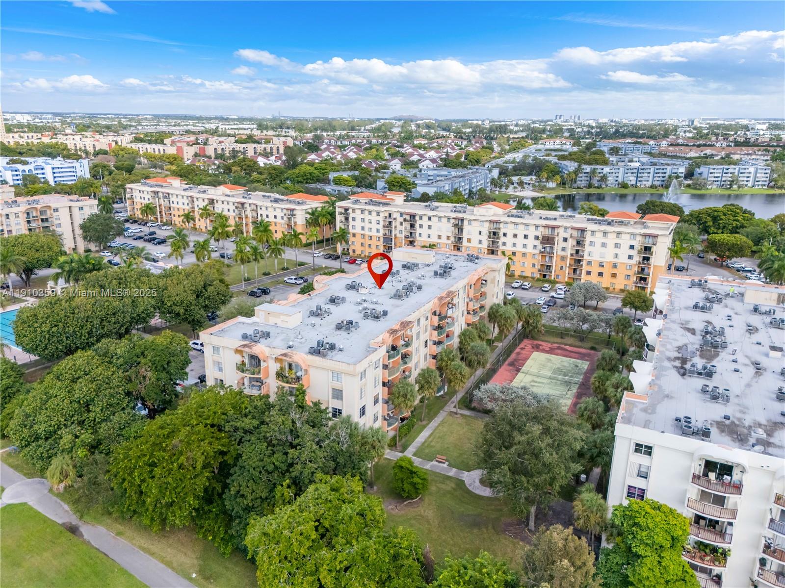 THE FOUNTAINS AT FONTAINE - Residential