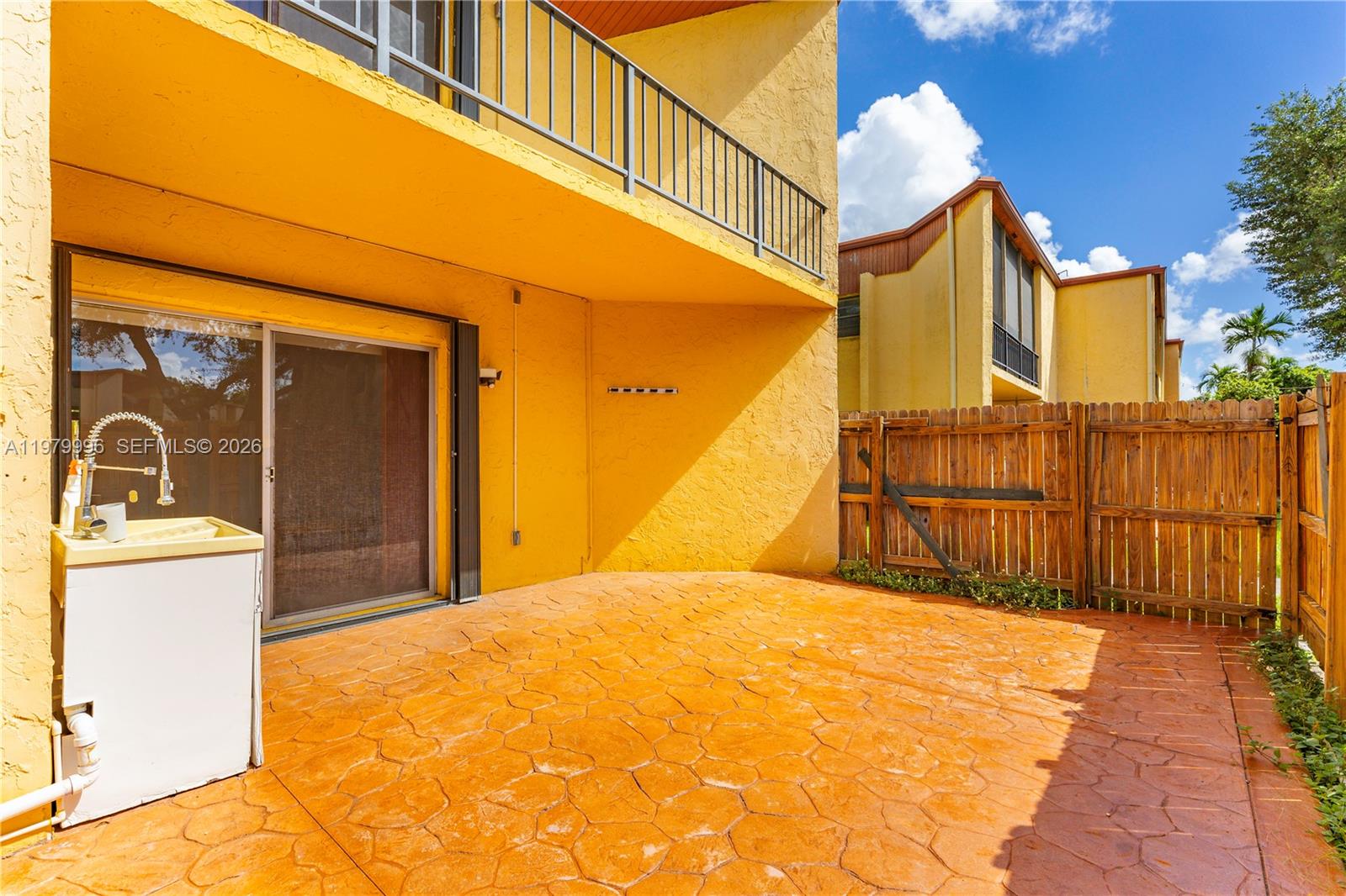 TARACOMA TOWNHOMES CONDO - Residential