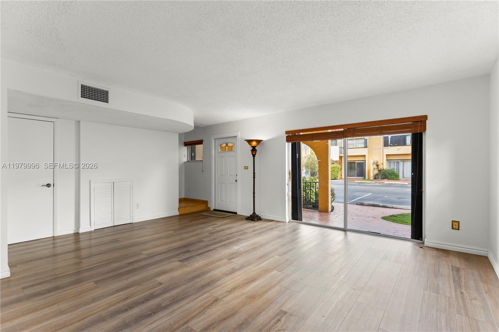 TARACOMA TOWNHOMES CONDO - Residential