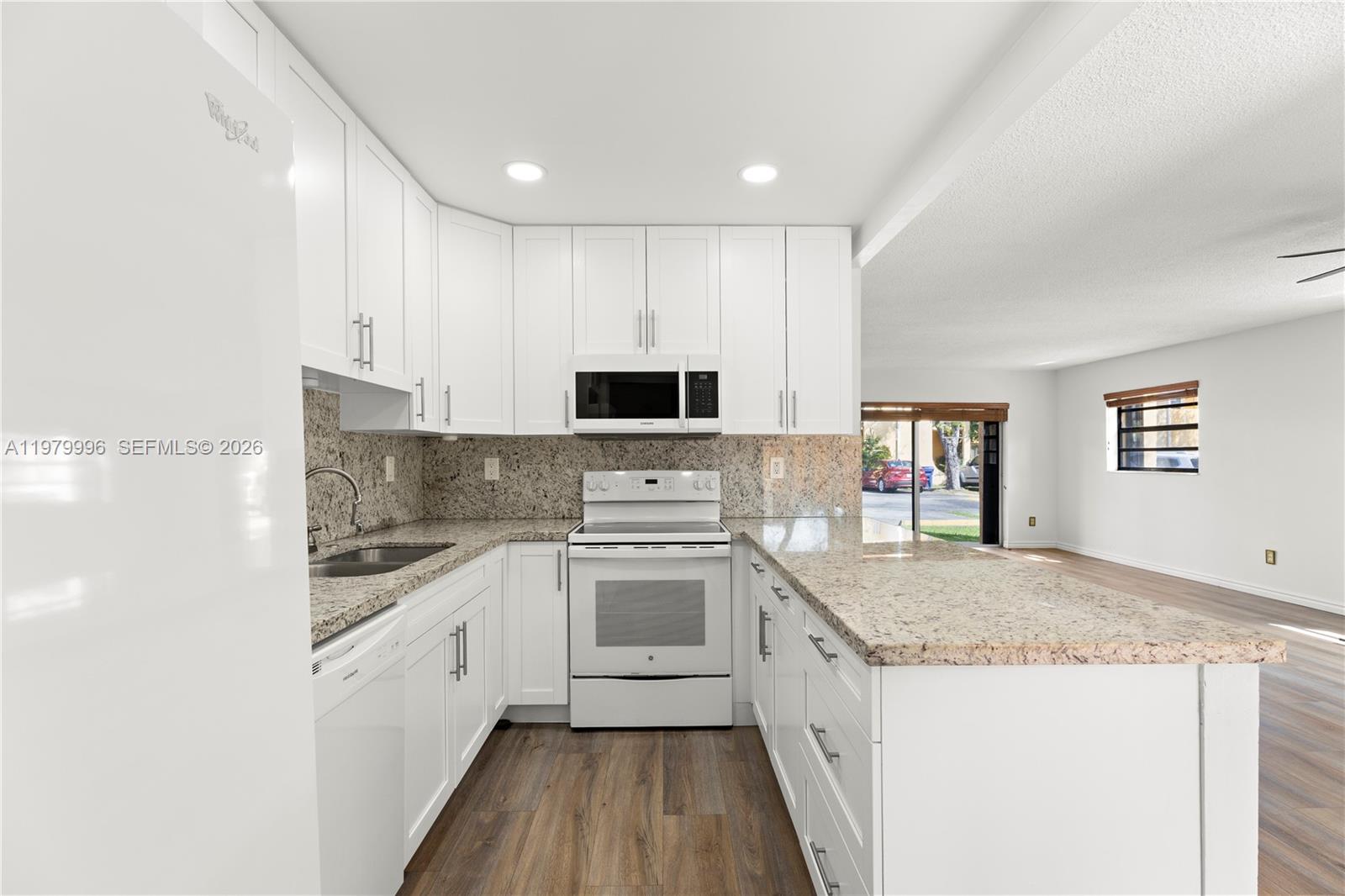 TARACOMA TOWNHOMES CONDO - Residential