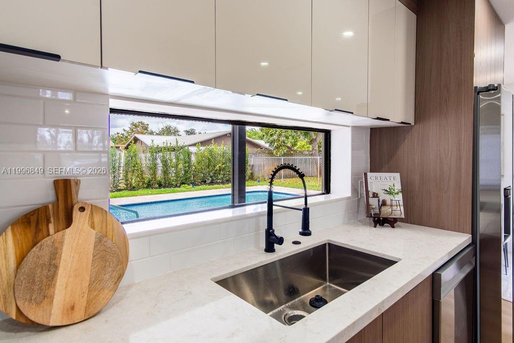 ARROWHEAD GOLF & TENNIS C - Residential