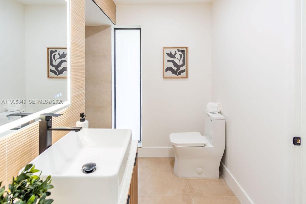 ARROWHEAD GOLF & TENNIS C - Residential