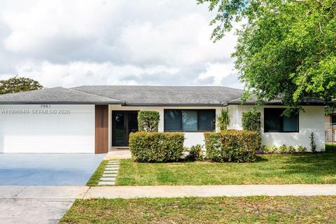 Photo of 7951 SW 30th St, Davie, FL 33328 (MLS # A11996849)