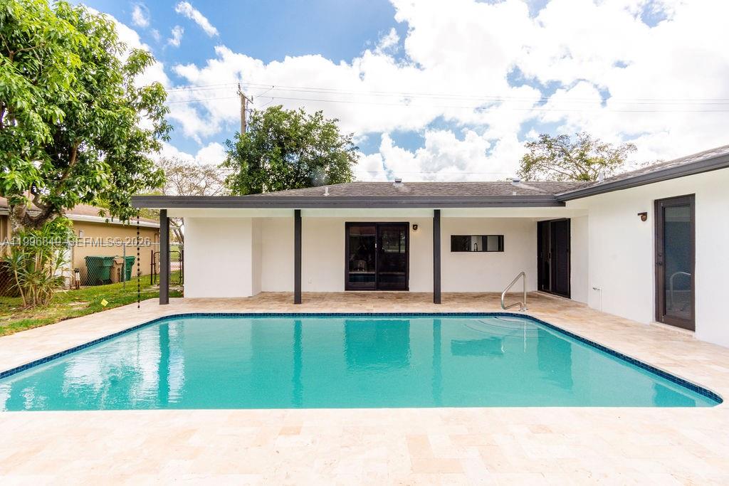 ARROWHEAD GOLF & TENNIS C - Residential