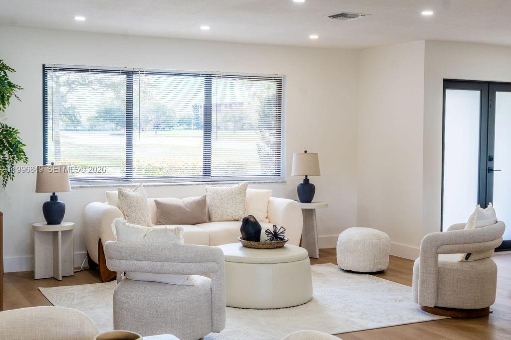 ARROWHEAD GOLF & TENNIS C - Residential