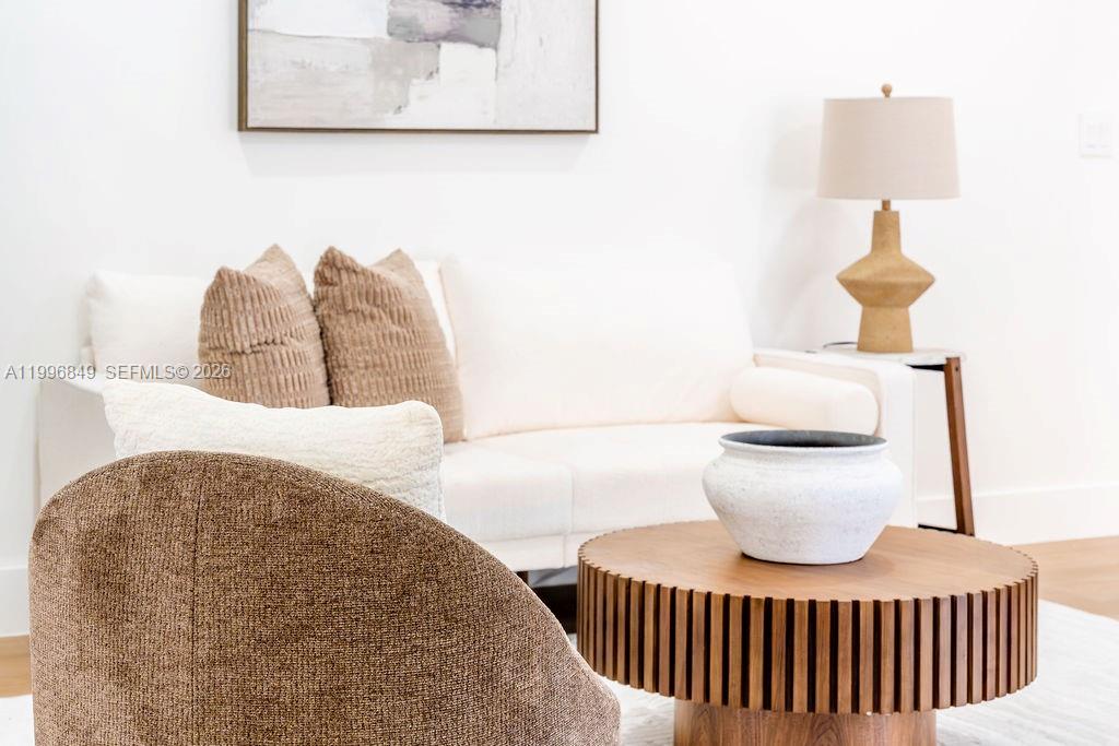 ARROWHEAD GOLF & TENNIS C - Residential