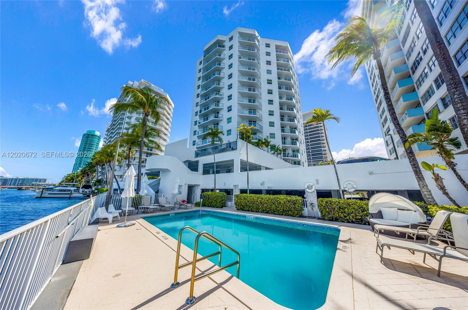 LA RIVE GAUCHE CONDO - Residential