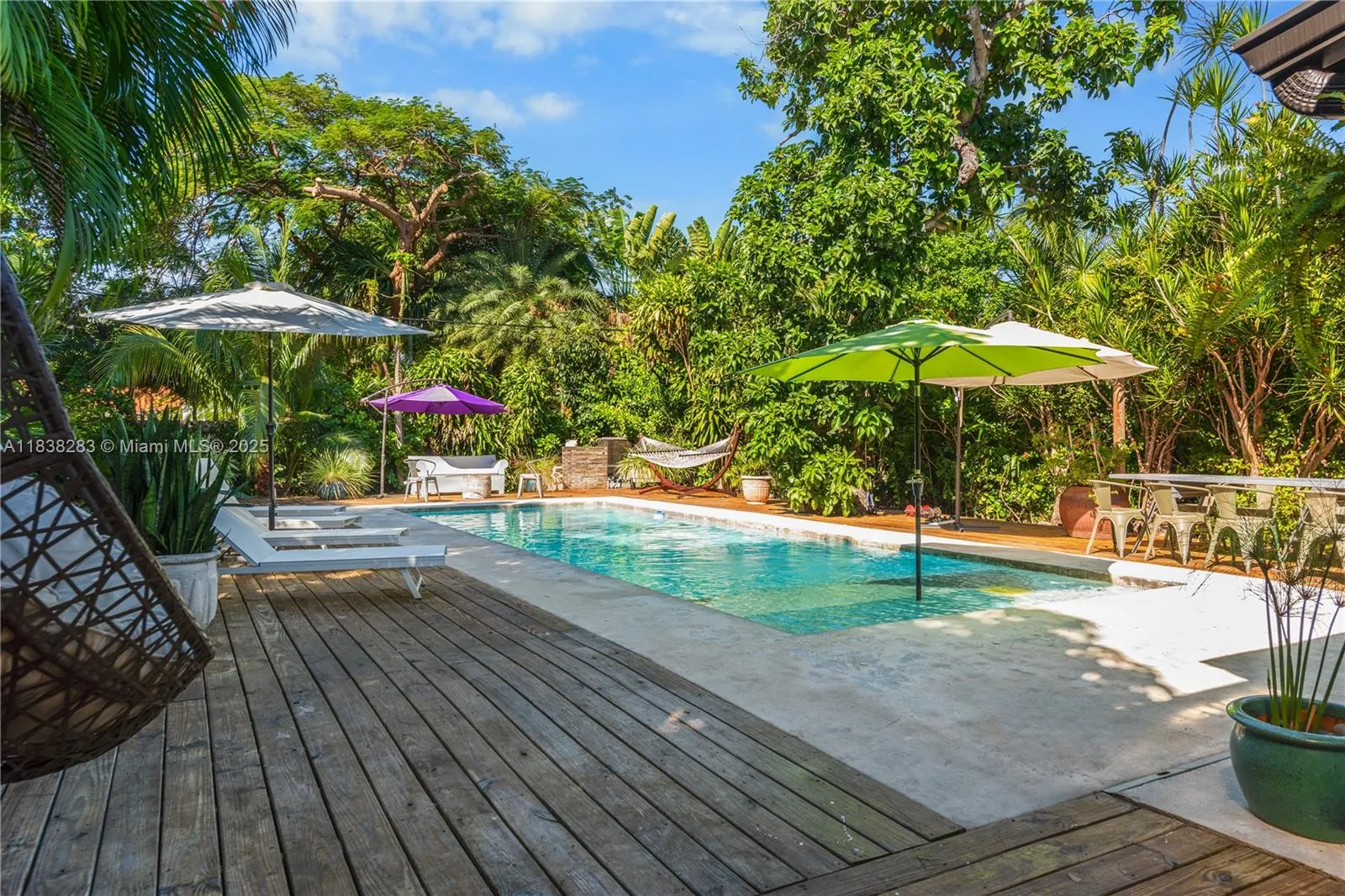 Miami Beach, Florida 33140, United States, 3 Bedrooms Bedrooms, ,3 BathroomsBathrooms,Residential,Active,169777