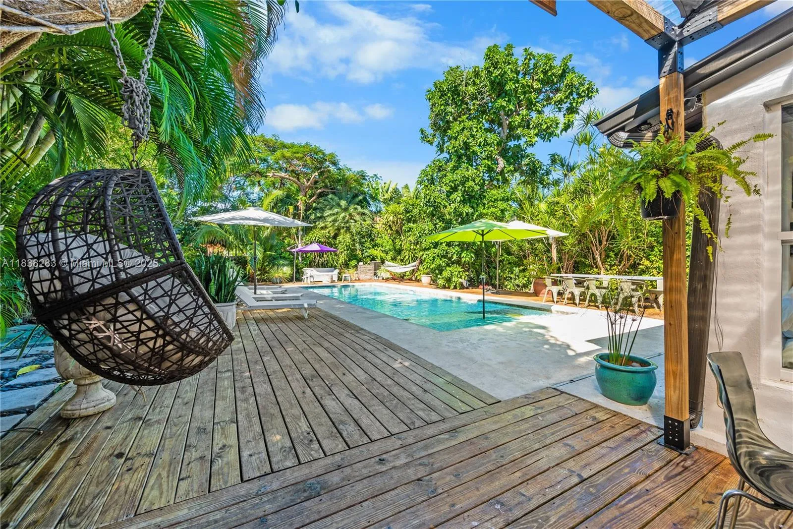 Miami Beach, Florida 33140, United States, 3 Bedrooms Bedrooms, ,3 BathroomsBathrooms,Residential,Active,169777