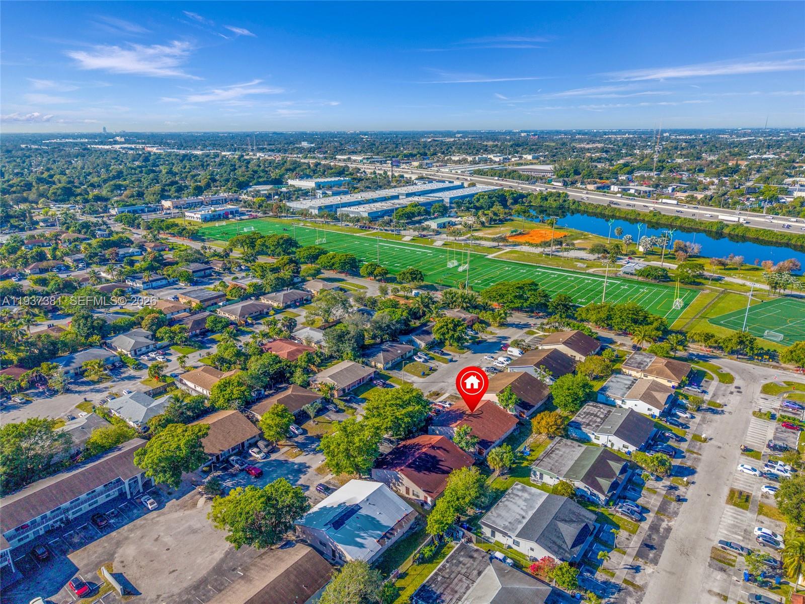 FT LAUDERDALE ESTATES 1ST - Residential Income