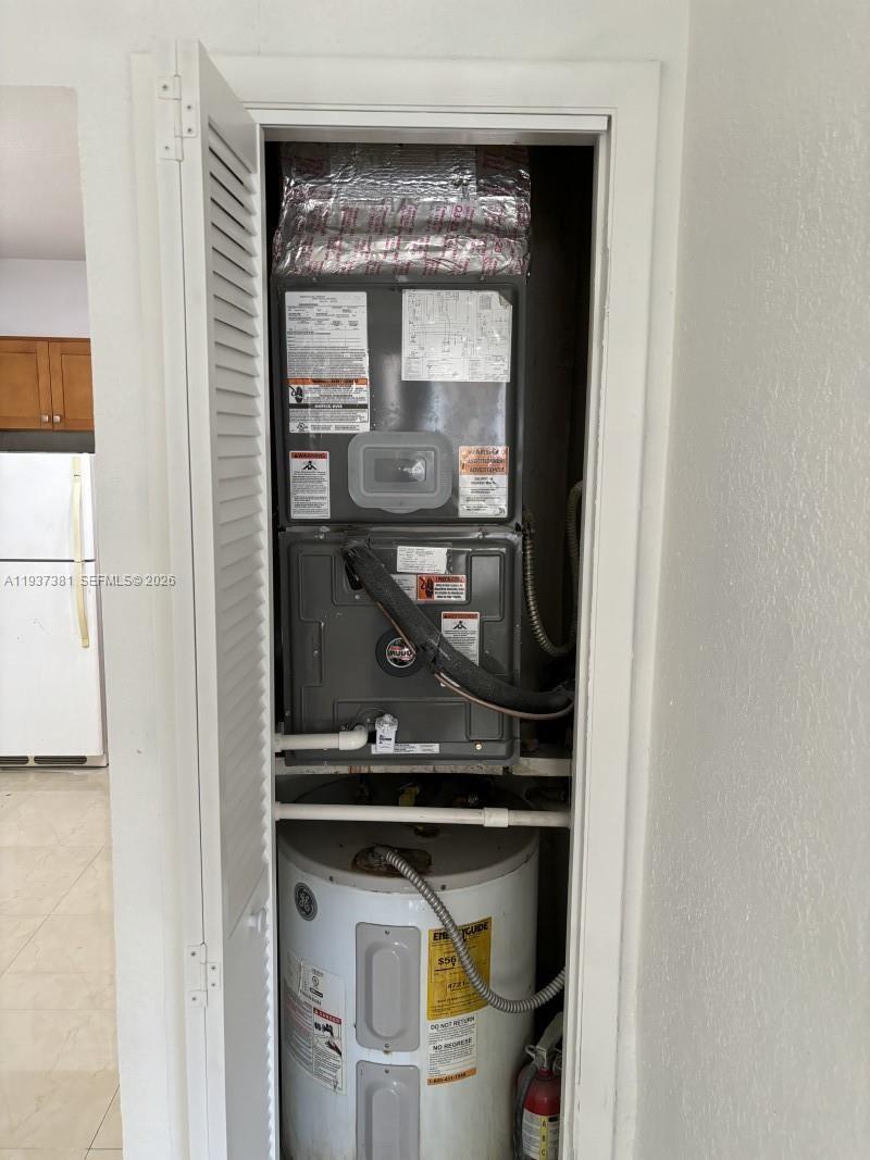 FT LAUDERDALE ESTATES 1ST - Residential Income