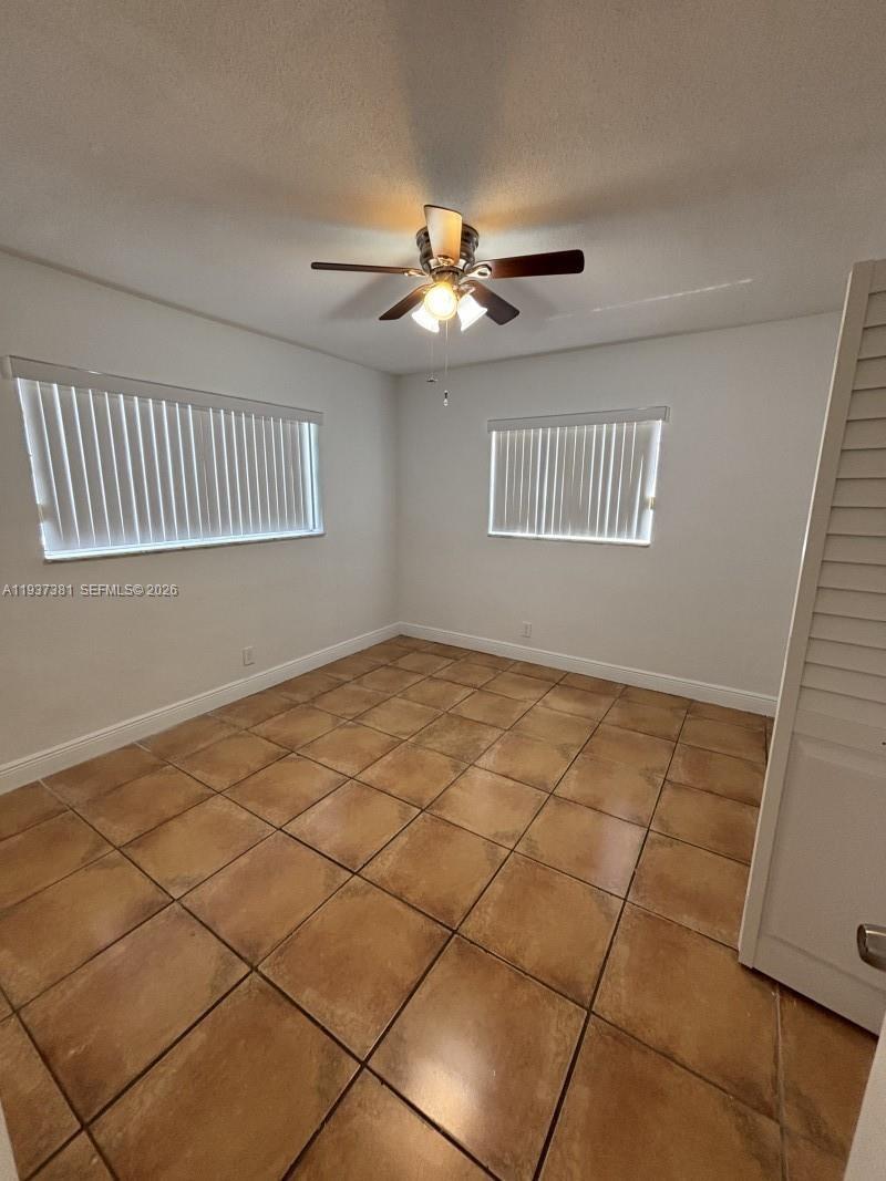 FT LAUDERDALE ESTATES 1ST - Residential Income