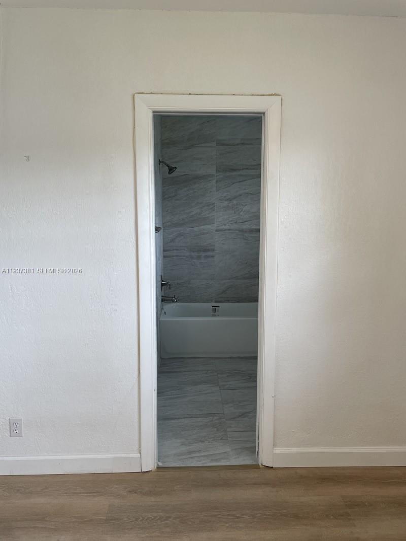 FT LAUDERDALE ESTATES 1ST - Residential Income