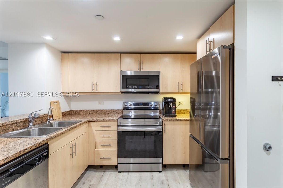 111 E Flagler St 1309