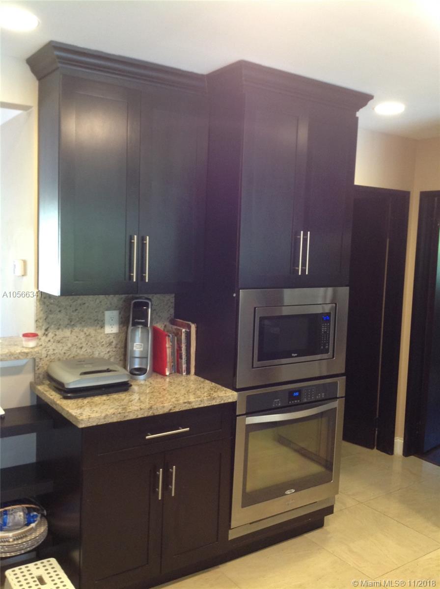 TWIN OAKS 1ST ADD - Residential