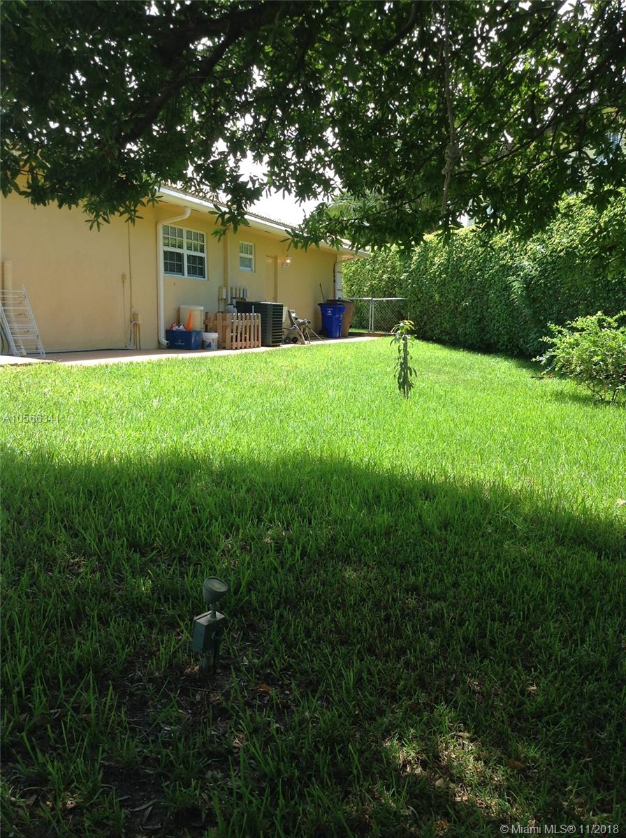 TWIN OAKS 1ST ADD - Residential