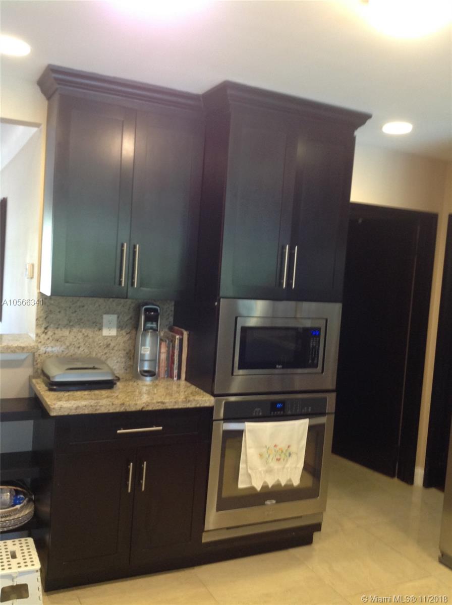 TWIN OAKS 1ST ADD - Residential