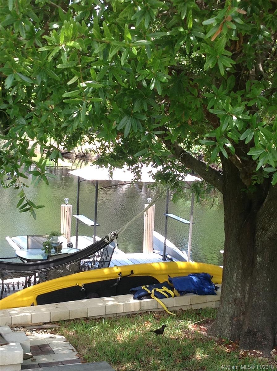 TWIN OAKS 1ST ADD - Residential