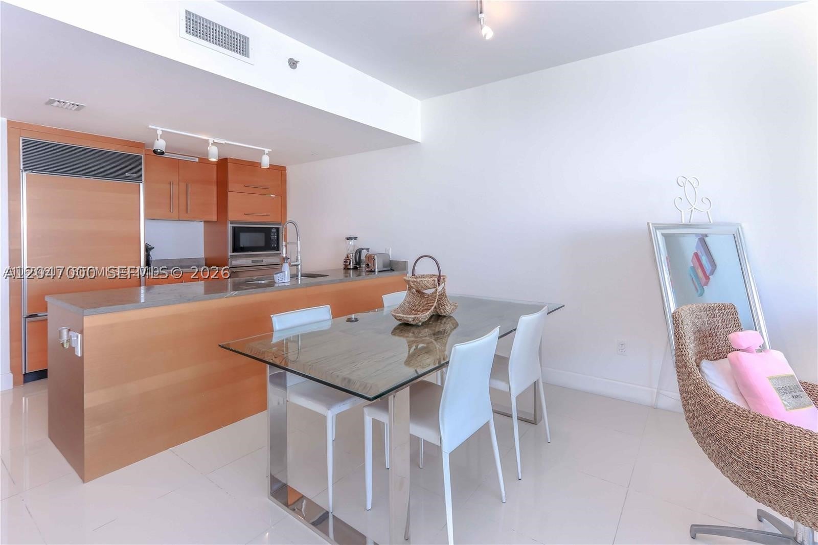 475 Brickell Ave 4612